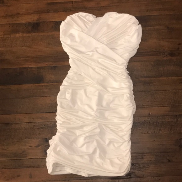 Guess Dresses & Skirts - White, rouched dress